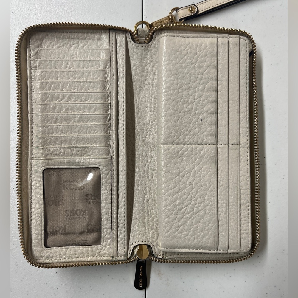 Michael Kors Beige Wallet with Gold Accents - Picture 6 of 8